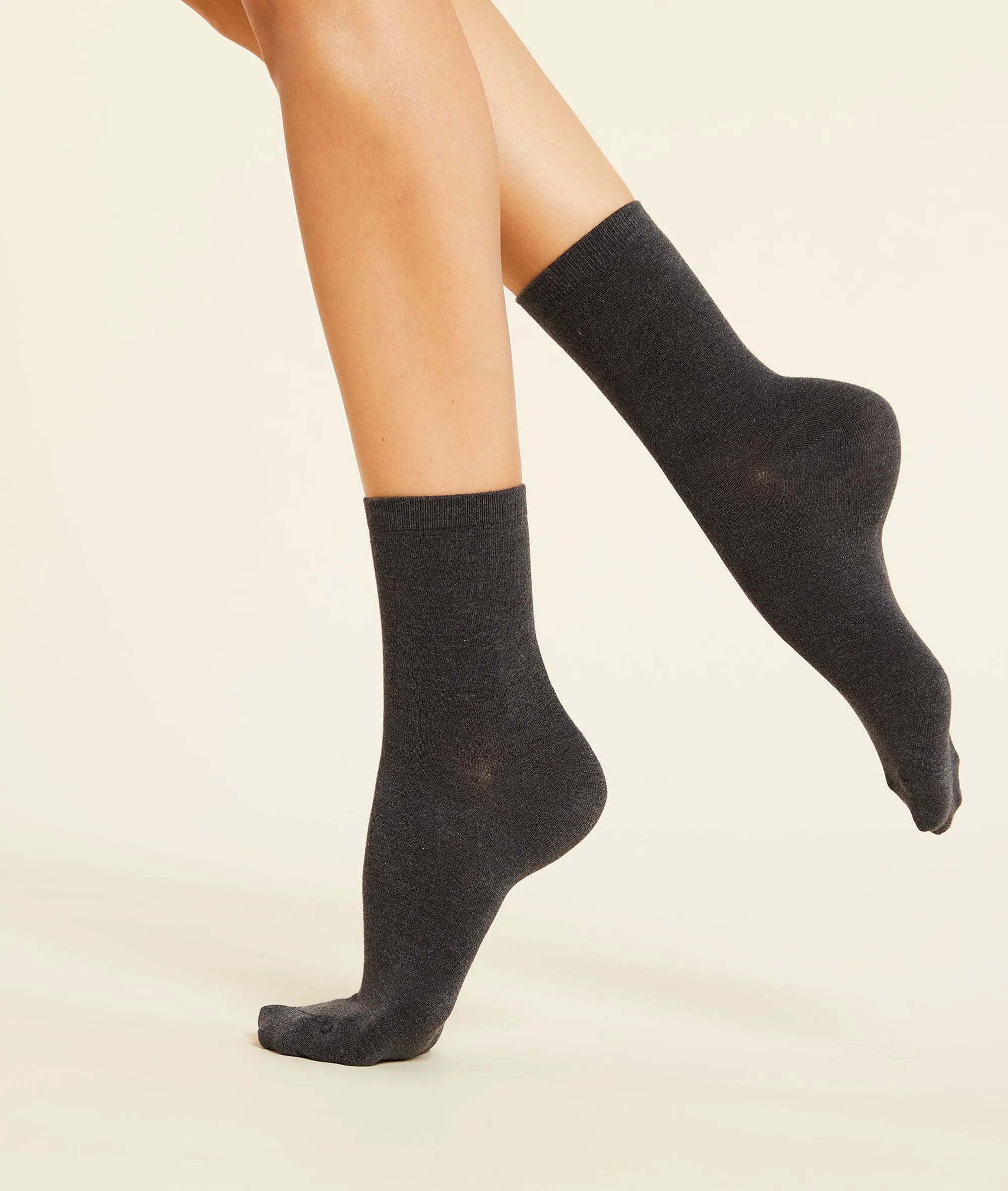 2 PARES DE CALCETINES WARM ME UP GRIS  ETAM