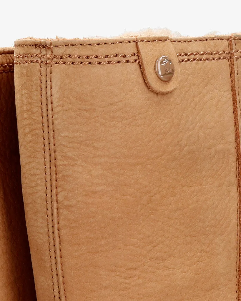 Bambina B128 Botas de piel con forro interior de pelo.