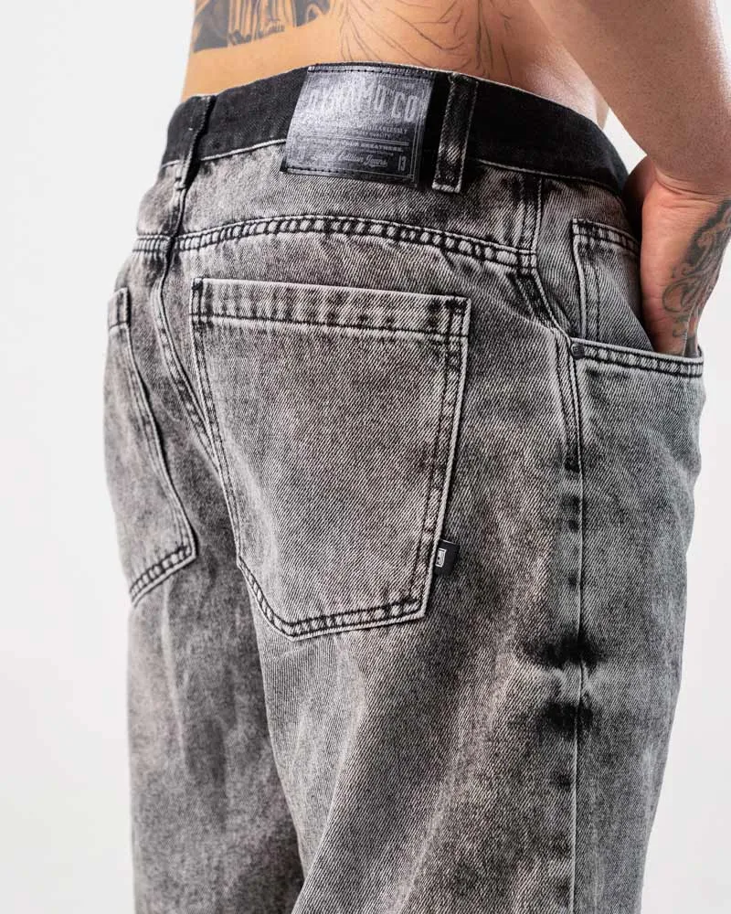 Bermuda Regular Para Hombre Negro Con Aerografía