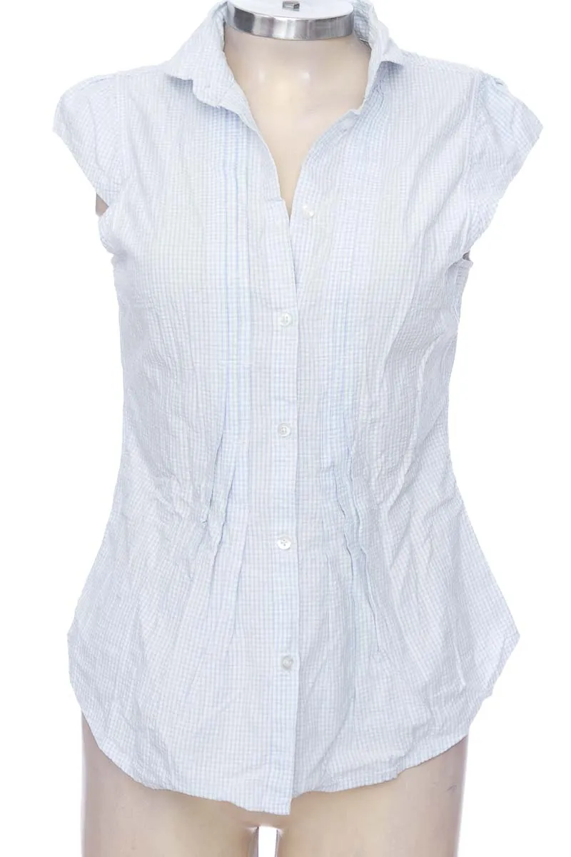 BLUSA COLOR AZUL  CLOSEANDO