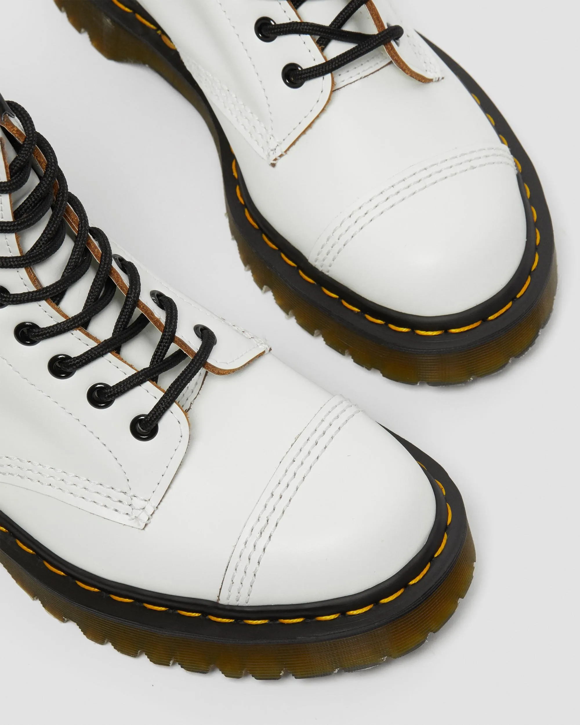 Botas 1460 Bex Made in England en piel con puntera