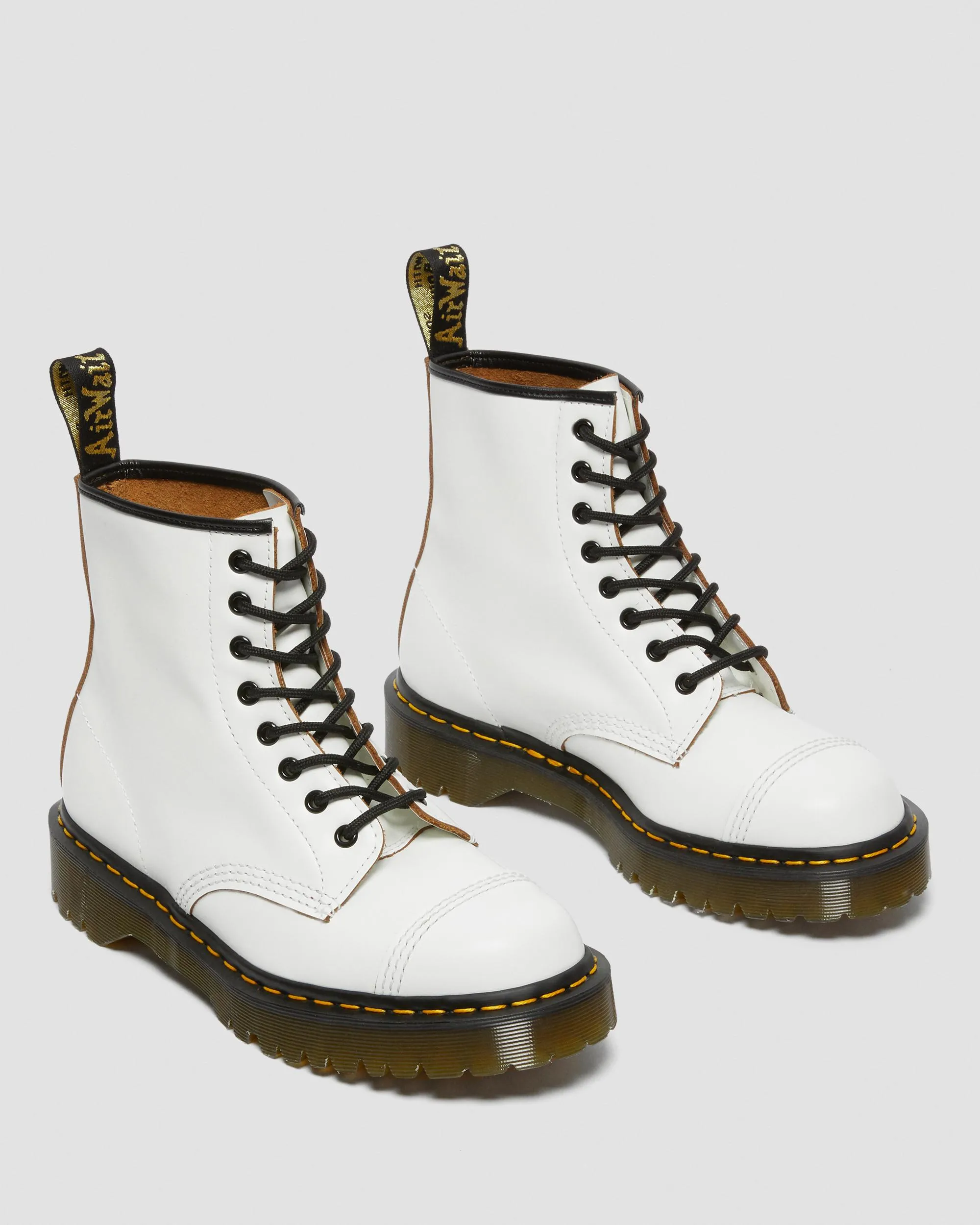 Botas 1460 Bex Made in England en piel con puntera