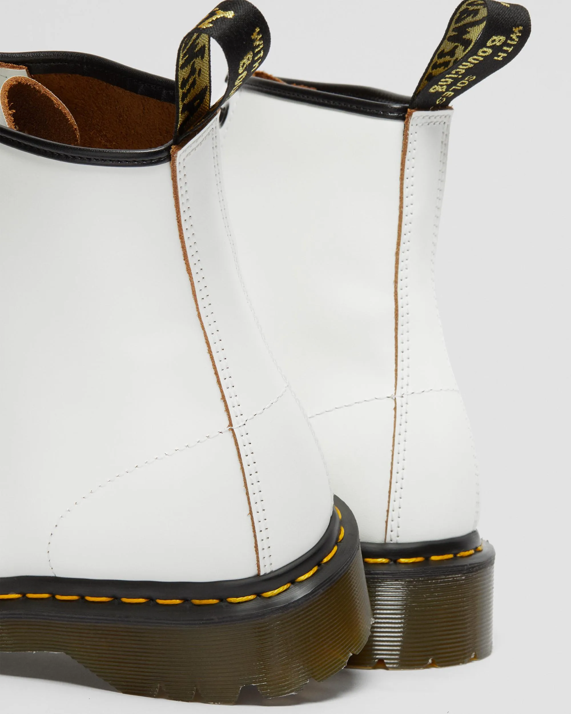 Botas 1460 Bex Made in England en piel con puntera