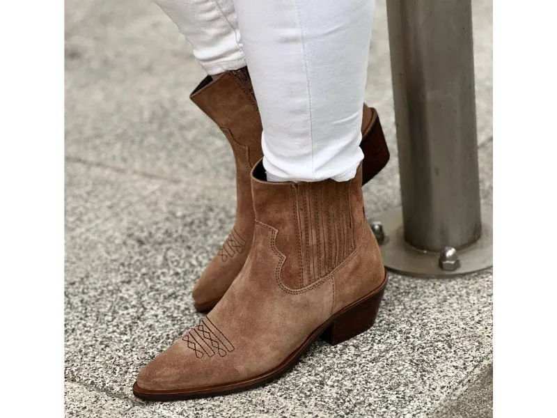 BOTIN CAMPERO FAYE LOL SHOES EN COLOR TAUPE