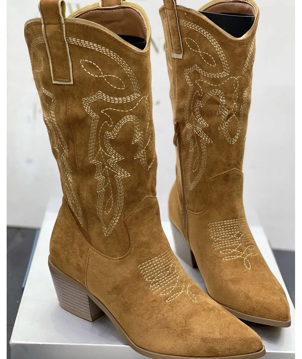 BOTIN COWBOY ARENAS