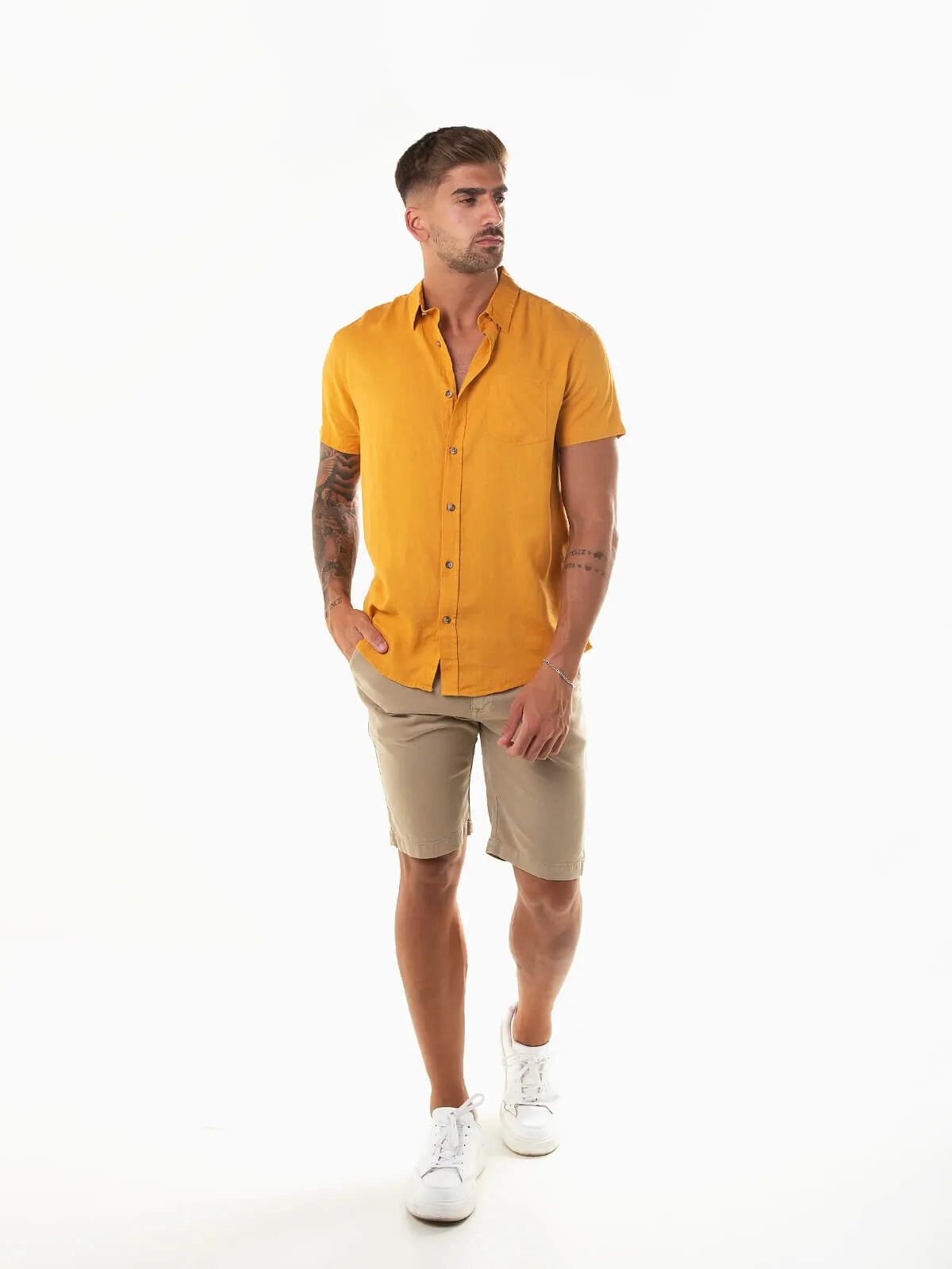 Camisa amarilla manga corta con lino