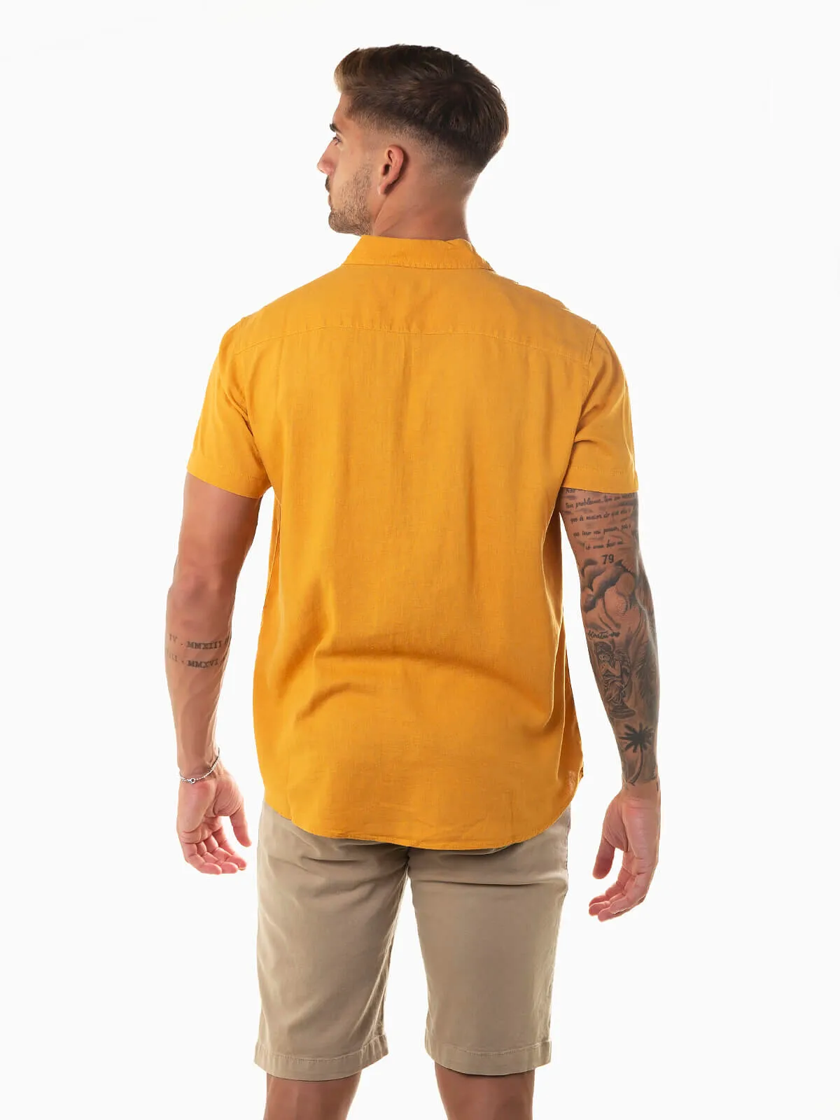 Camisa amarilla manga corta con lino
