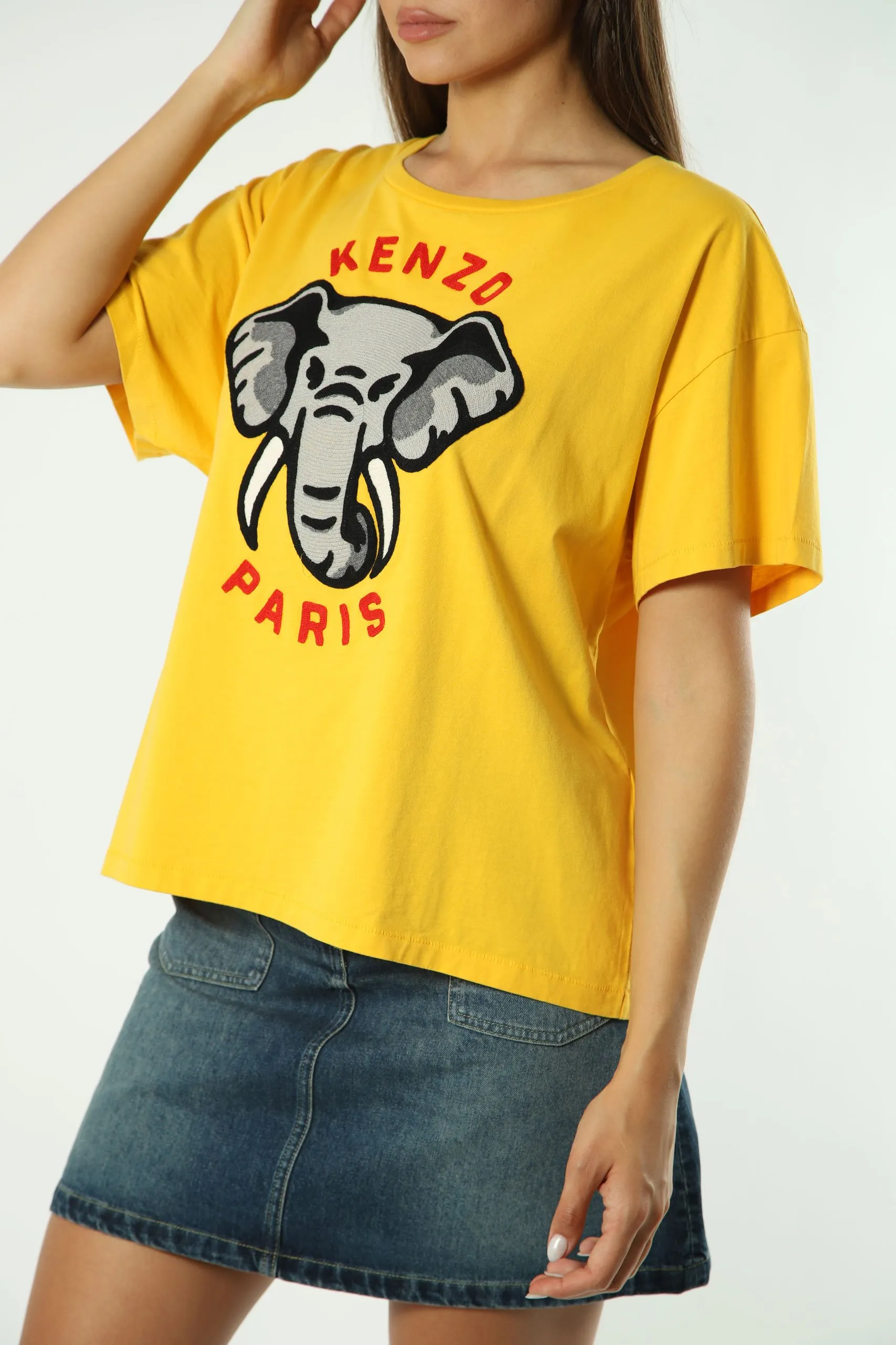Camiseta amarilla con maxilogo elefante