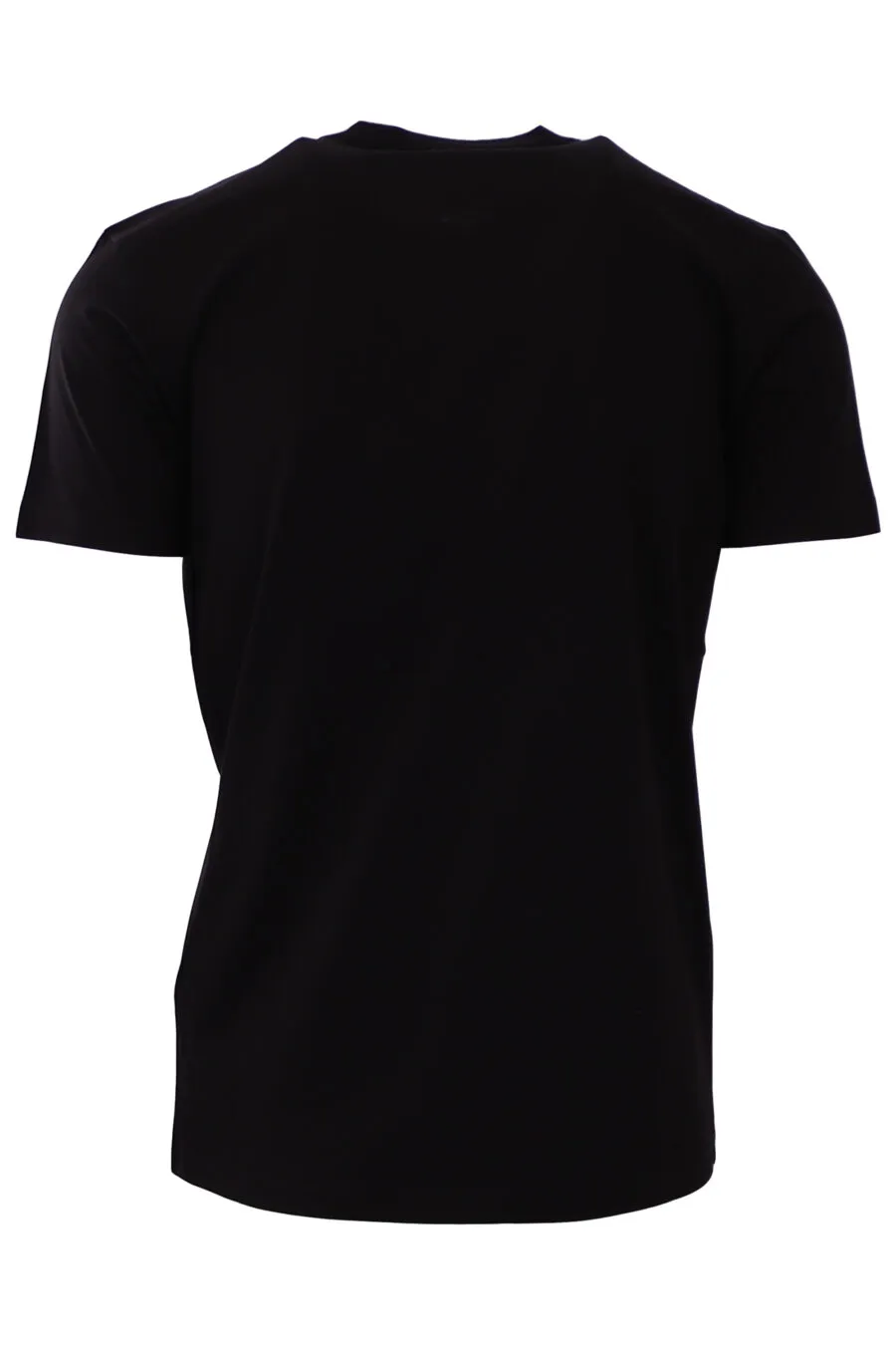 Camiseta negra con logo 