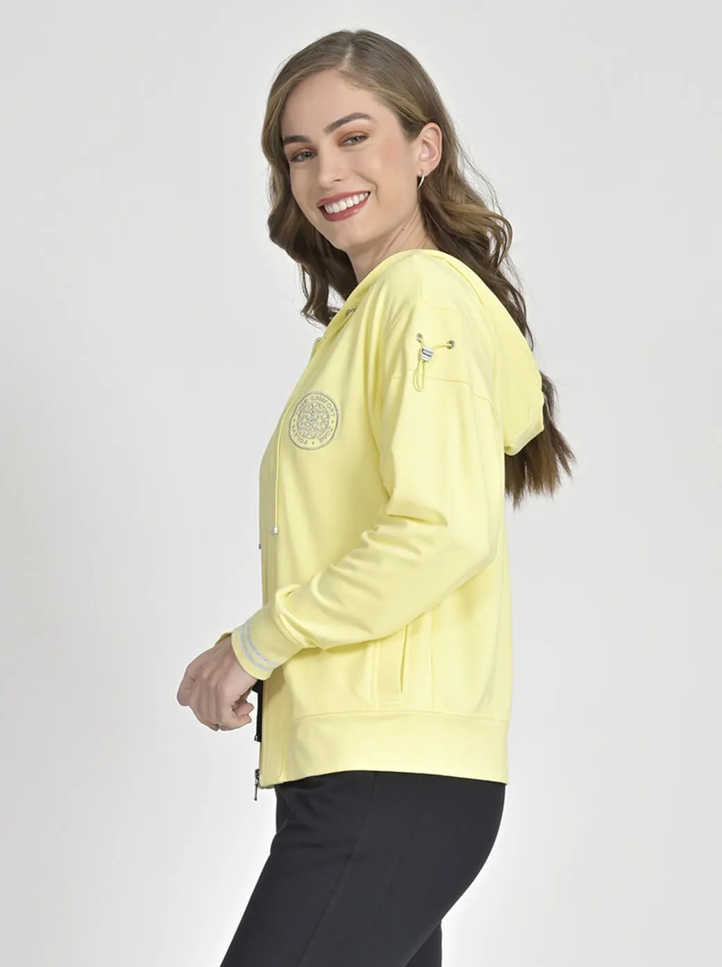 Chamarra amarilla New Comfort