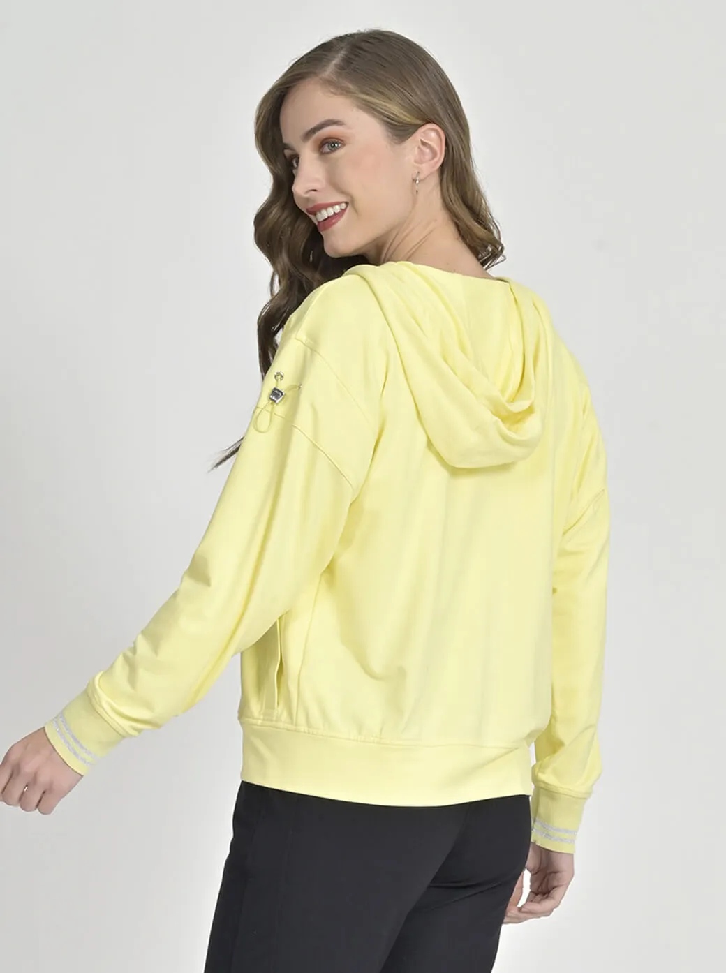 Chamarra amarilla New Comfort
