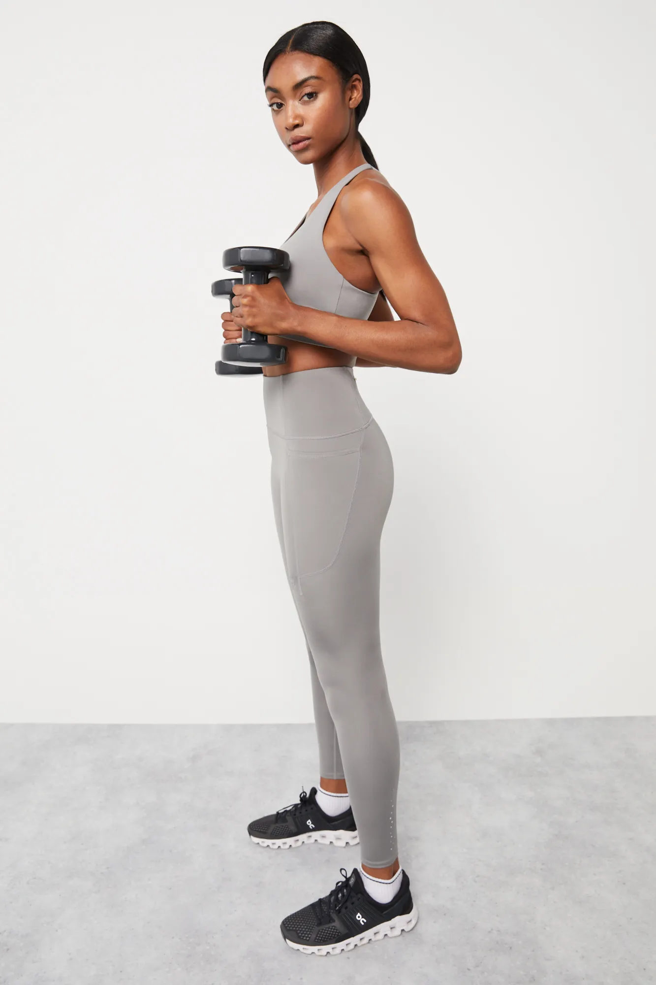 Dash and Stars Sujetador deportivo gris 4D Stretch