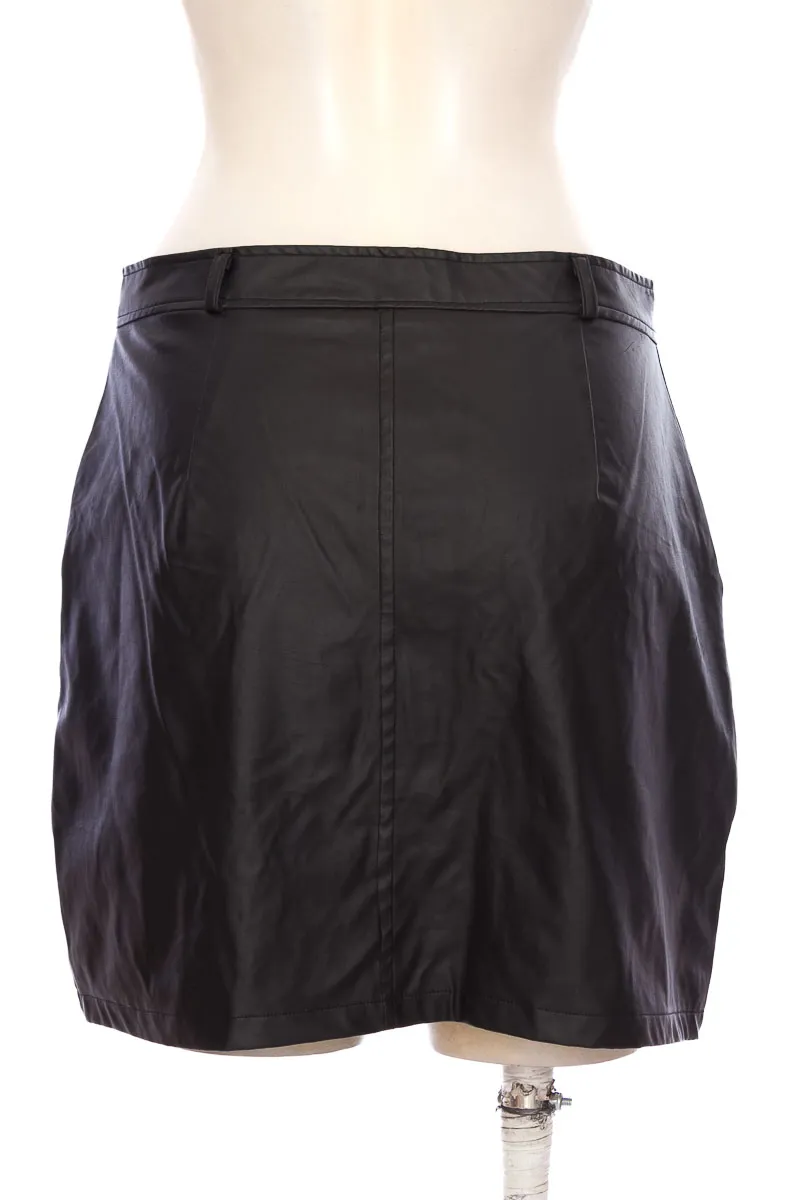 FALDA COLOR NEGRO  ANGELES WINGS