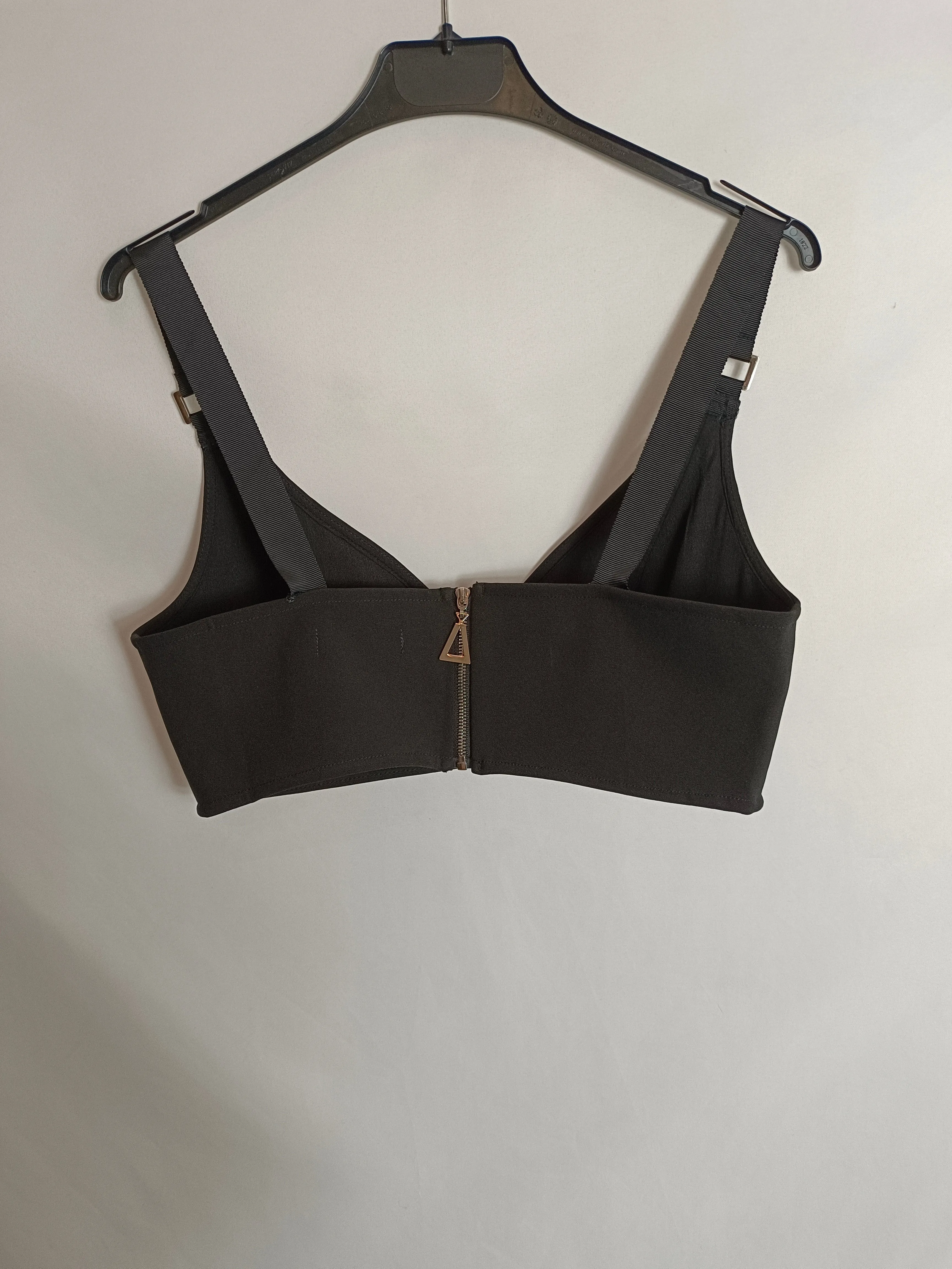 HEIDER.Croptop negro T.l