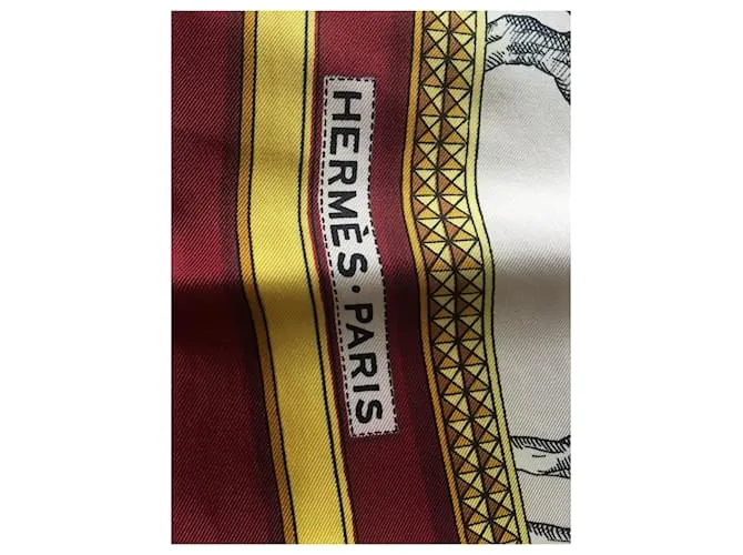 Hermès Bufandas de seda Burdeos 
