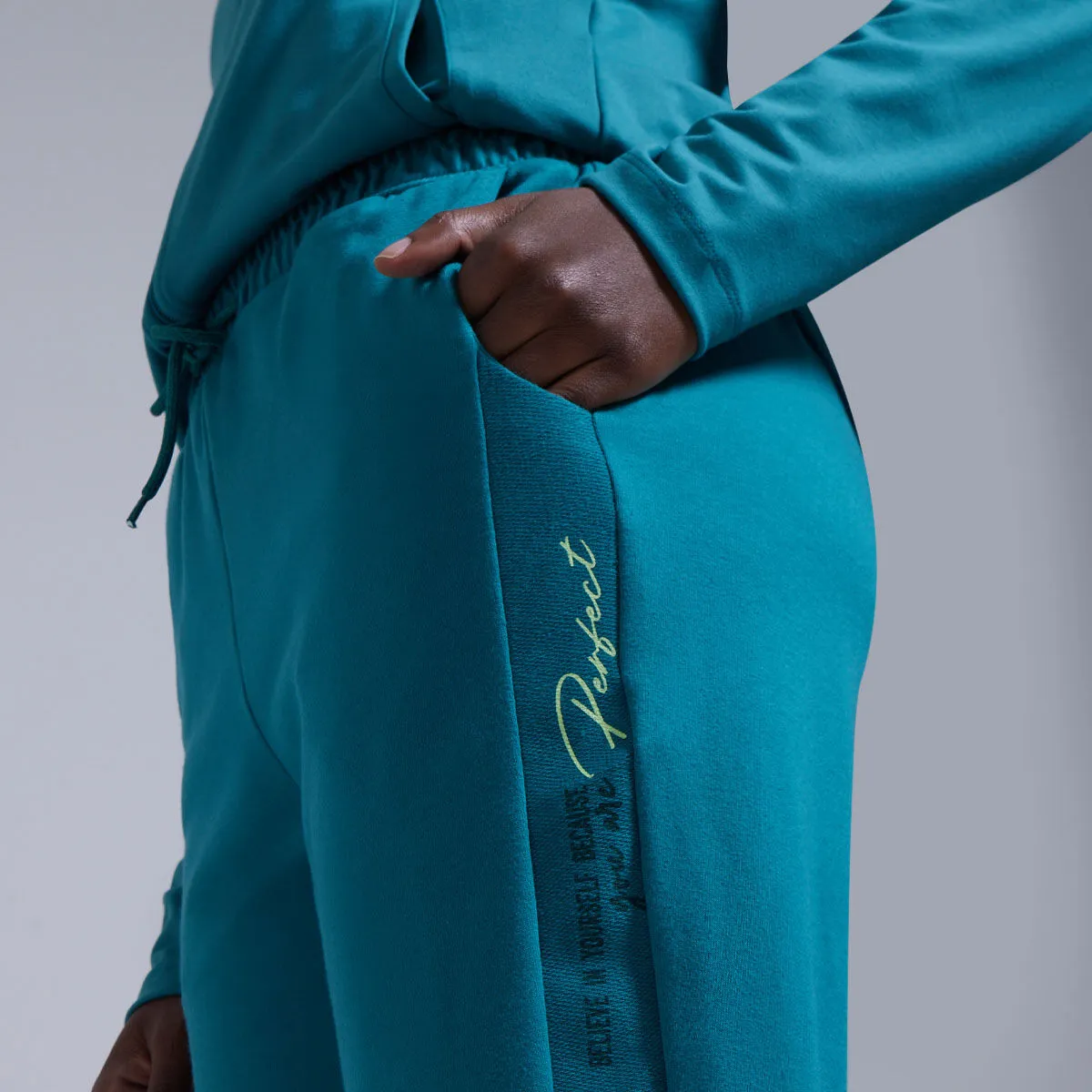 Jogger Deportivo Con Estampado