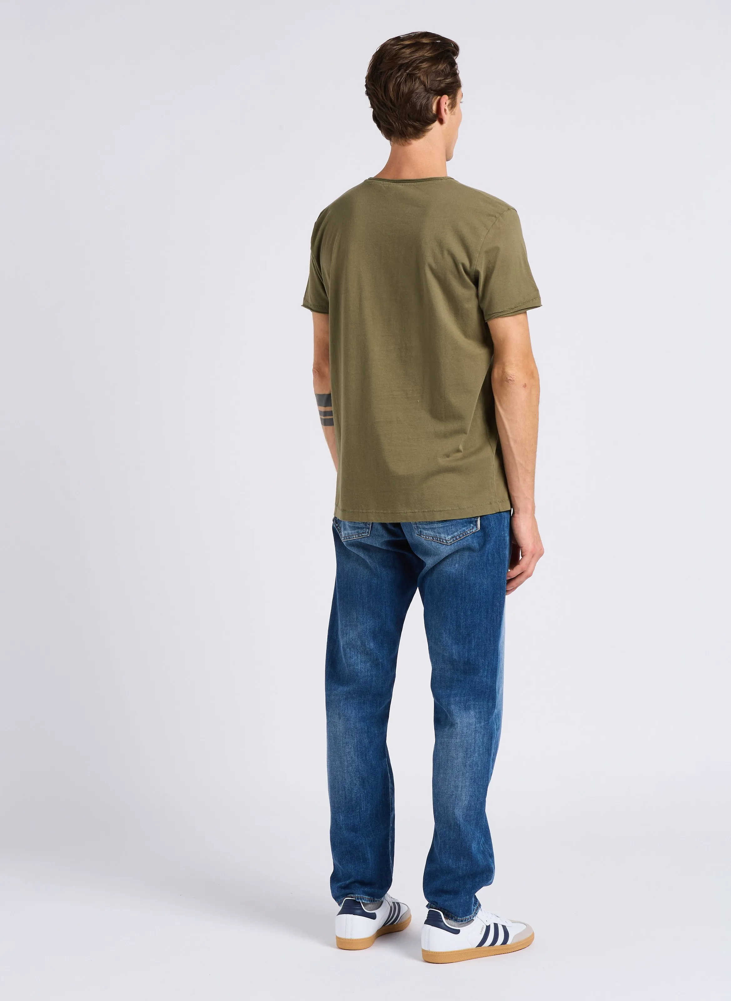 LE TEMPS DES CERISES GRIBS  CAMISETA RECTA CON CUELLO DE PICO ENROLLADO DE ALGODóN EN VERDE