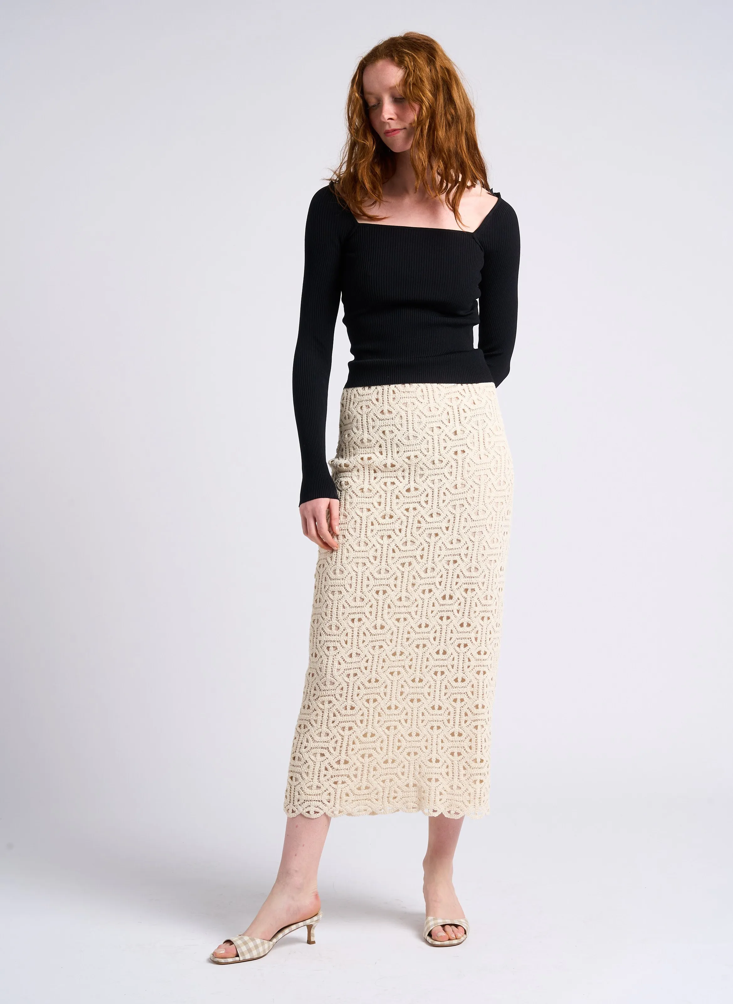 MAX&CO. TOLONE  TOP CON CUELLO ACANALADO GRANDE EN NEGRO