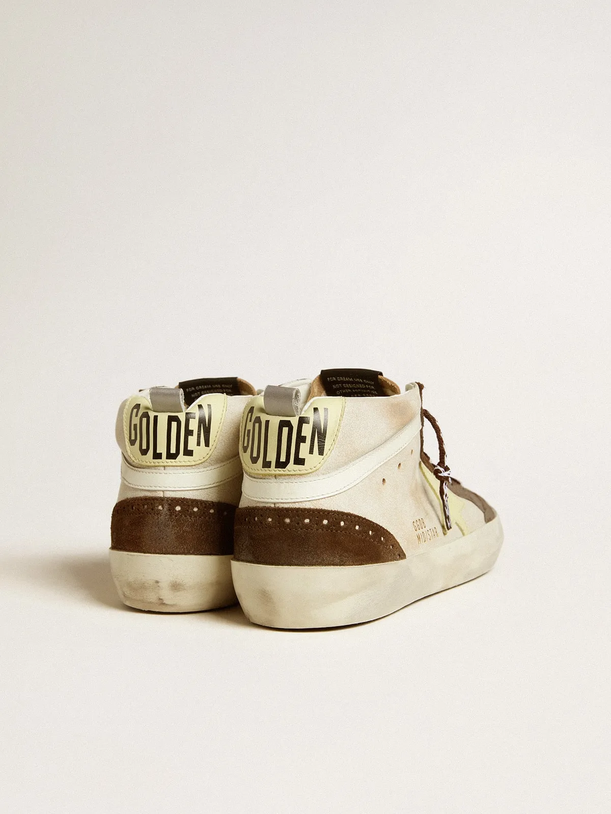 Mid Star con purpurina beige con estrella de ante amarilla y detalle de «coma» de algodón
