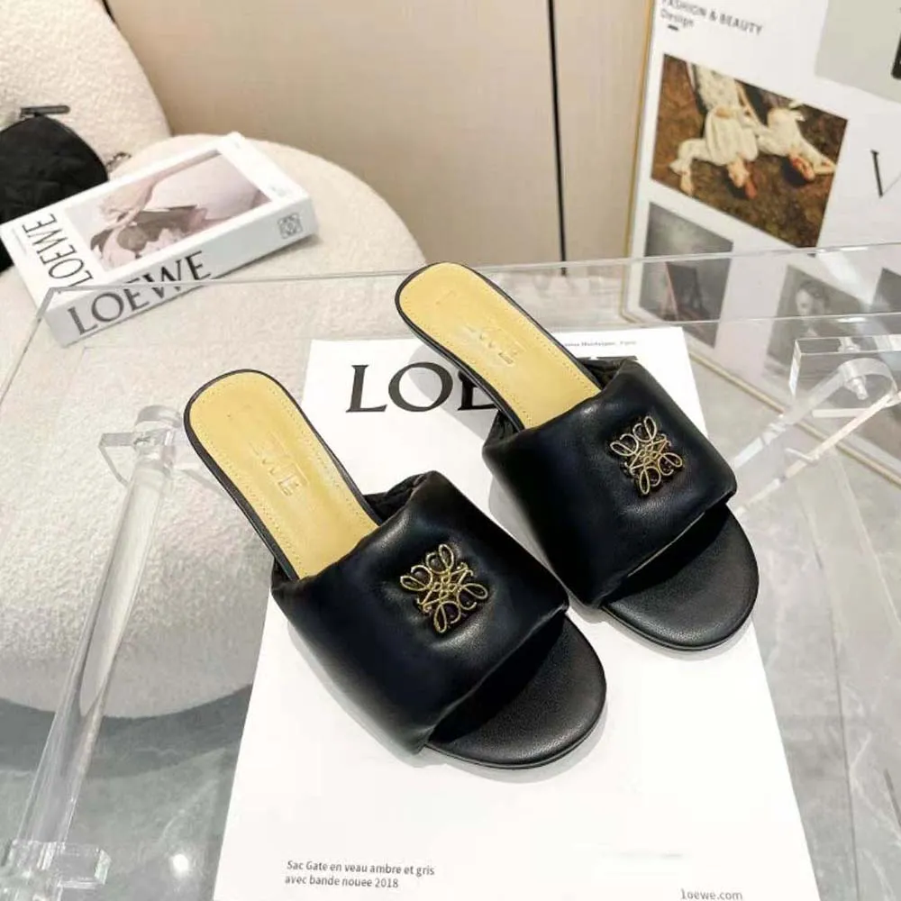 MULE LOEWE MUJER ANAGRAM ACOLCHADO EN PIEL DE CORDERONEGRO