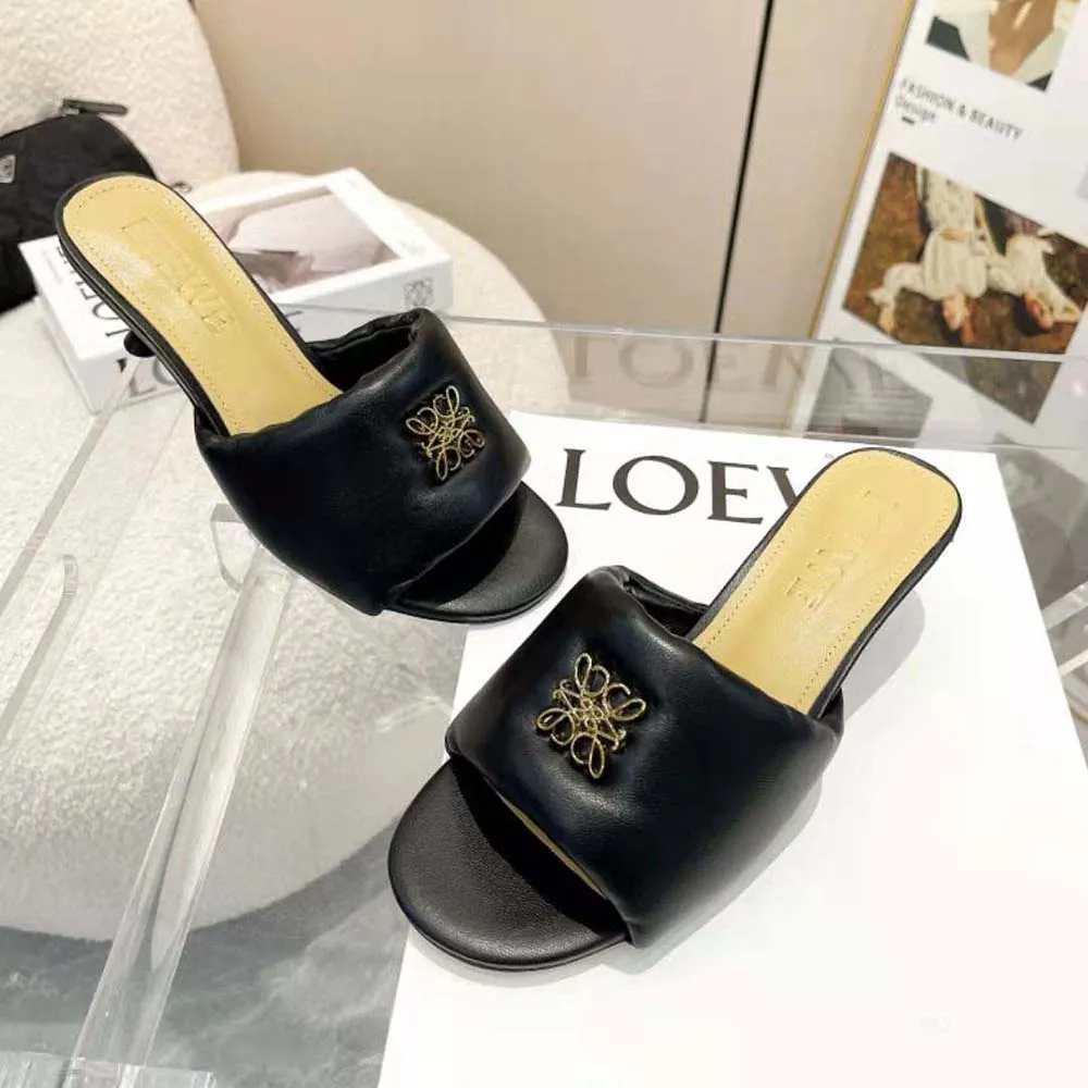 MULE LOEWE MUJER ANAGRAM ACOLCHADO EN PIEL DE CORDERONEGRO