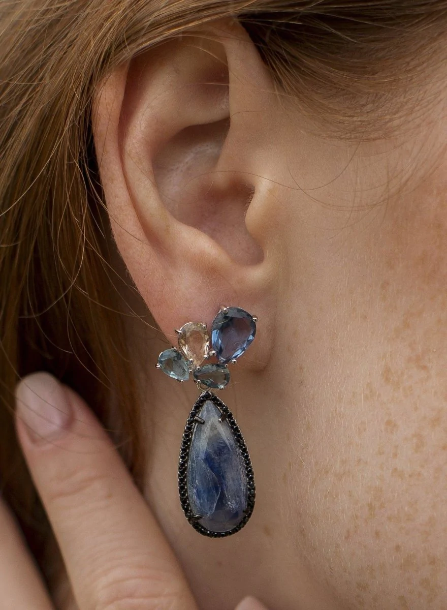 Pendientes de piedra natural diseño simétrico tonos azules