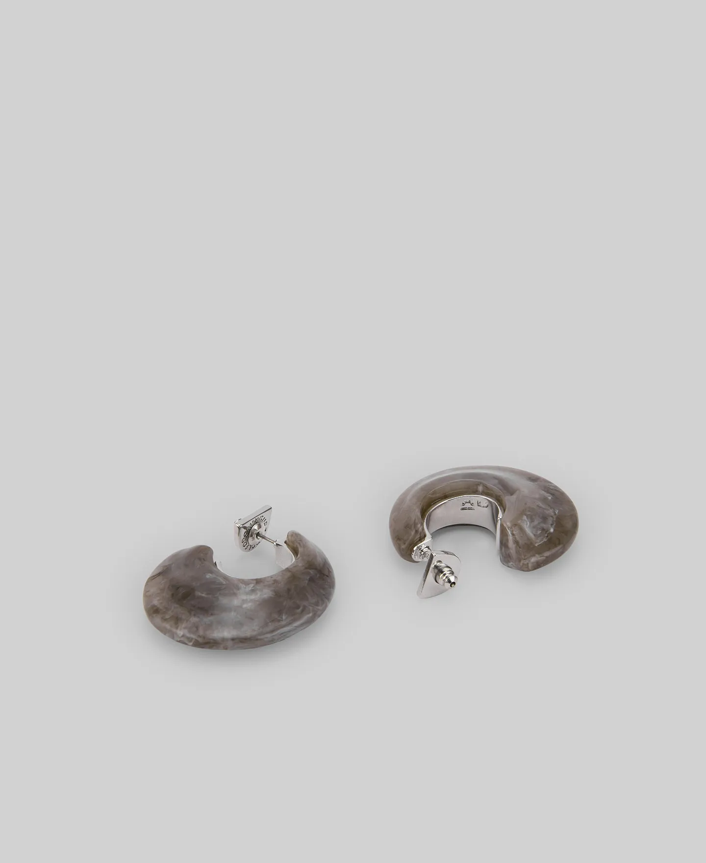 Resin hoops woman