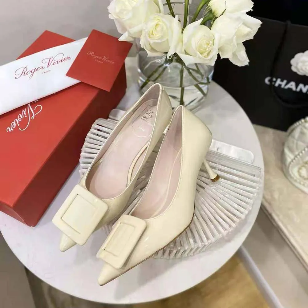 ROGER VIVIER ZAPATOS DE SALóN VIVU2019 IN THE CITY MUJER EN CHAROLBLANCO