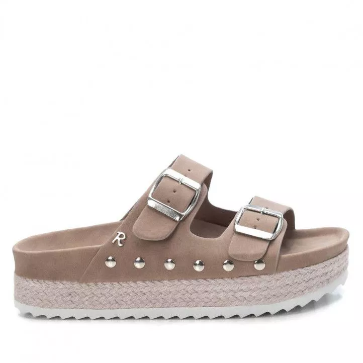 Sandalias plataformas Refresh grises con doble hebilla y tachuelas en lateral