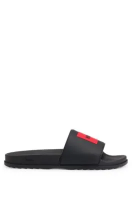 SLIPON CON ETIQUETA CON LOGO ROJA