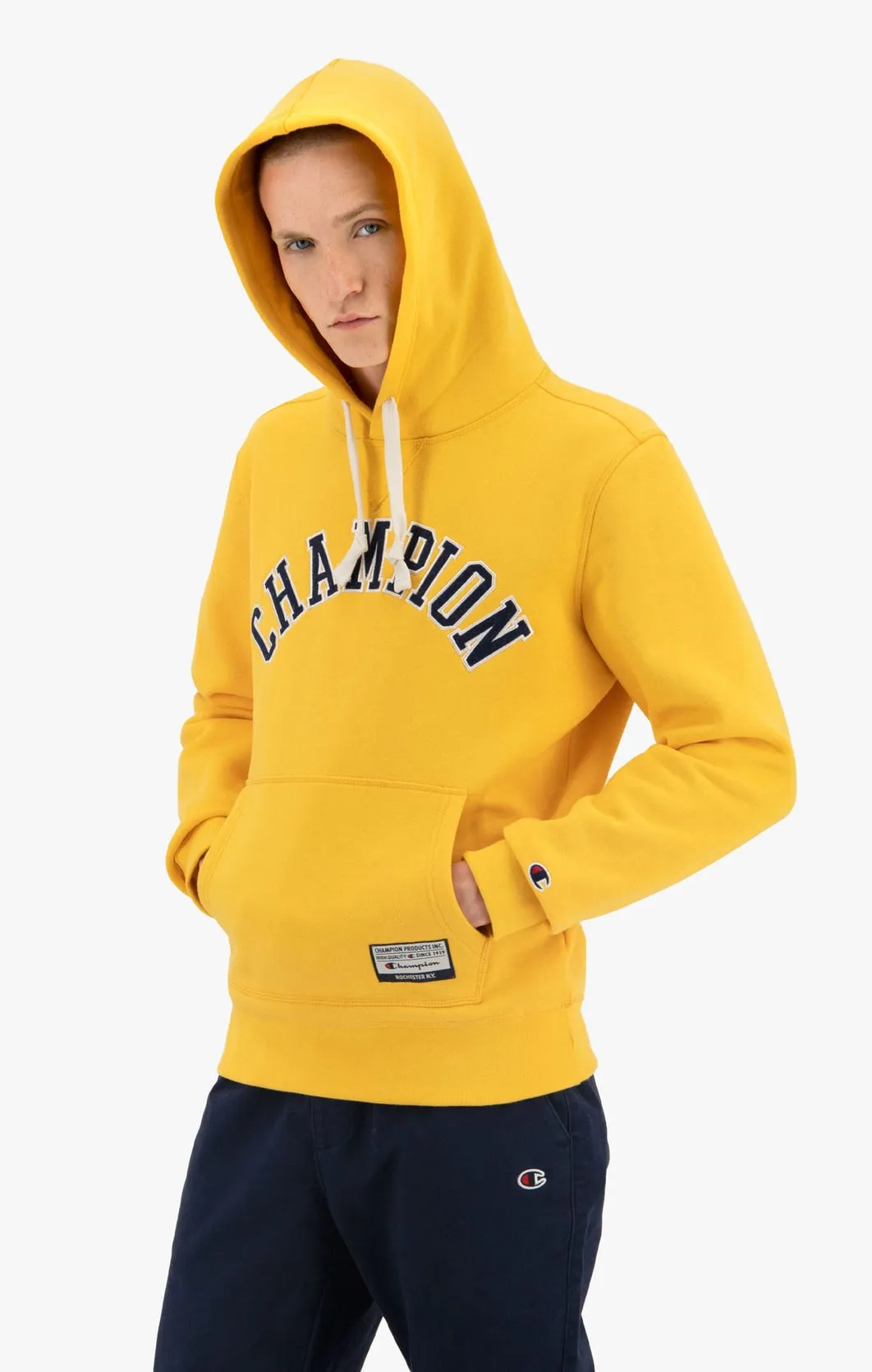 Sudadera CHAMPION Hombre con capucha COLLEGIATE LOGO ORGANIC COTTON HOODIE Ref. 216569 amarilla