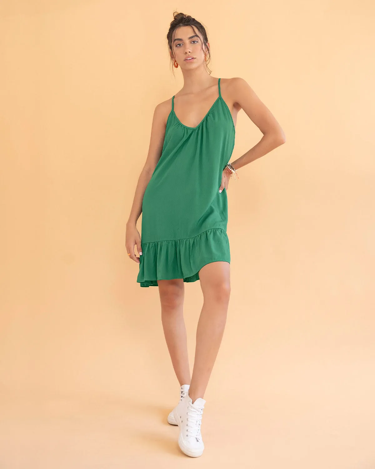 Vestido corto tiritas con escote en U