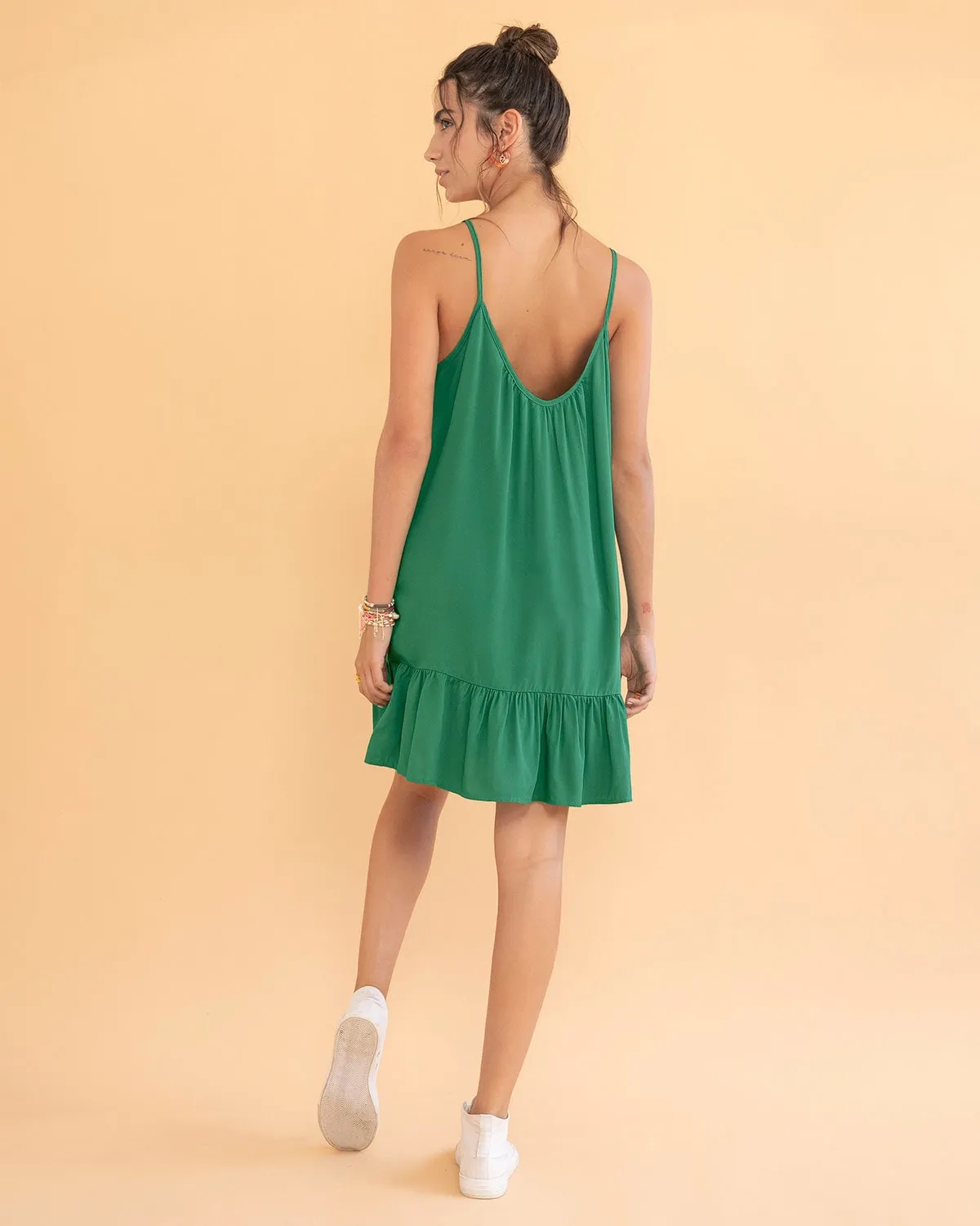 Vestido corto tiritas con escote en U